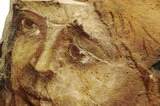 Ανθρώπινο πρόσωπο ζωγραφισμένο σε πέτρα με αυγοτέμπερα από τον Νίκο Χατζή